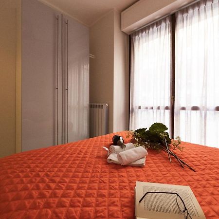 Modern Lakefront 2-Bedroom Apartment Acquaseria 외부 사진