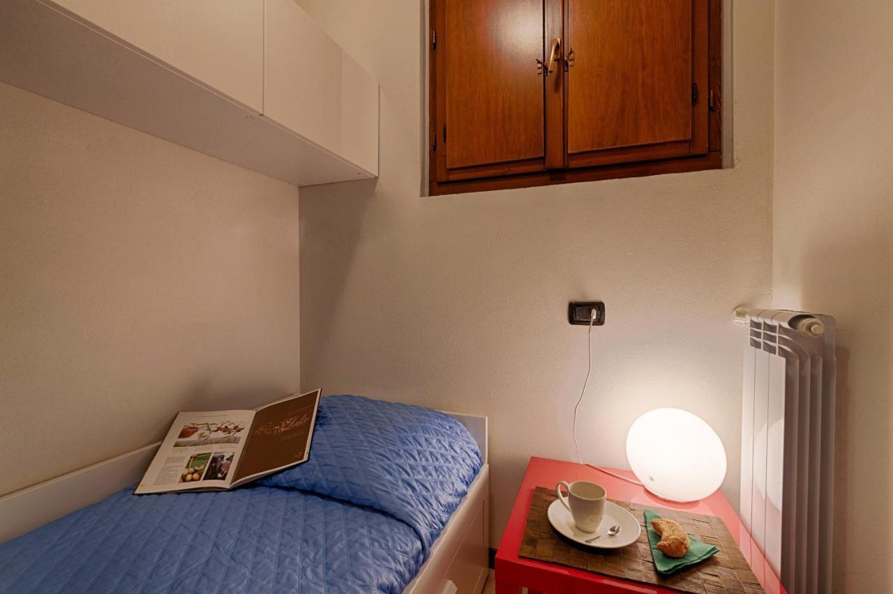 Modern Lakefront 2-Bedroom Apartment Acquaseria 외부 사진