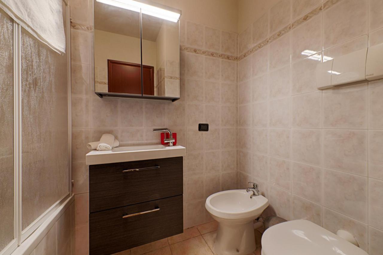 Modern Lakefront 2-Bedroom Apartment Acquaseria 외부 사진